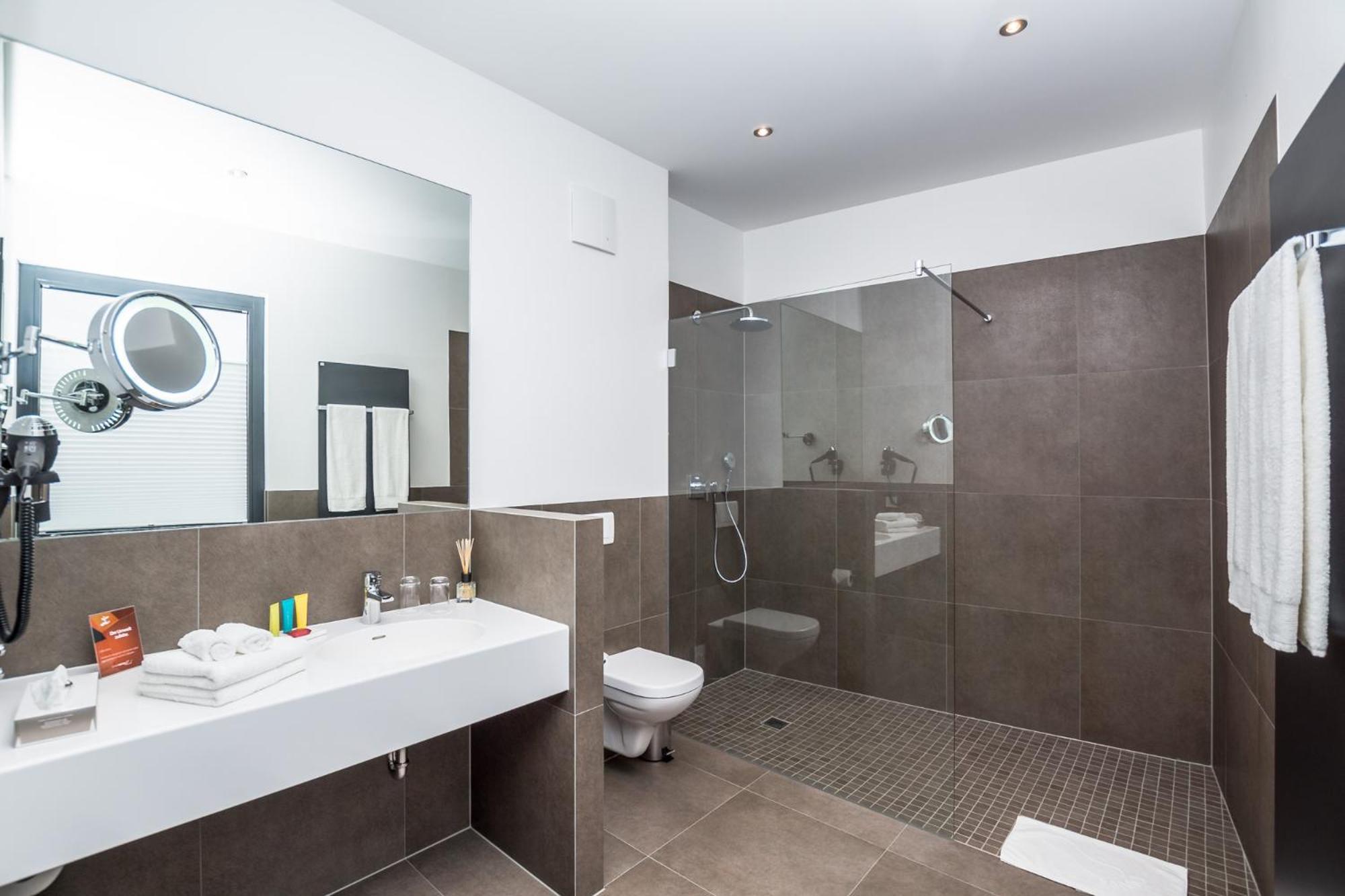 Stadthotel Reich Mellrichstadt Zewnętrze zdjęcie